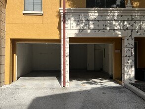 6133 Metrowest Blvd in Orlando, FL - Building Photo - Building Photo