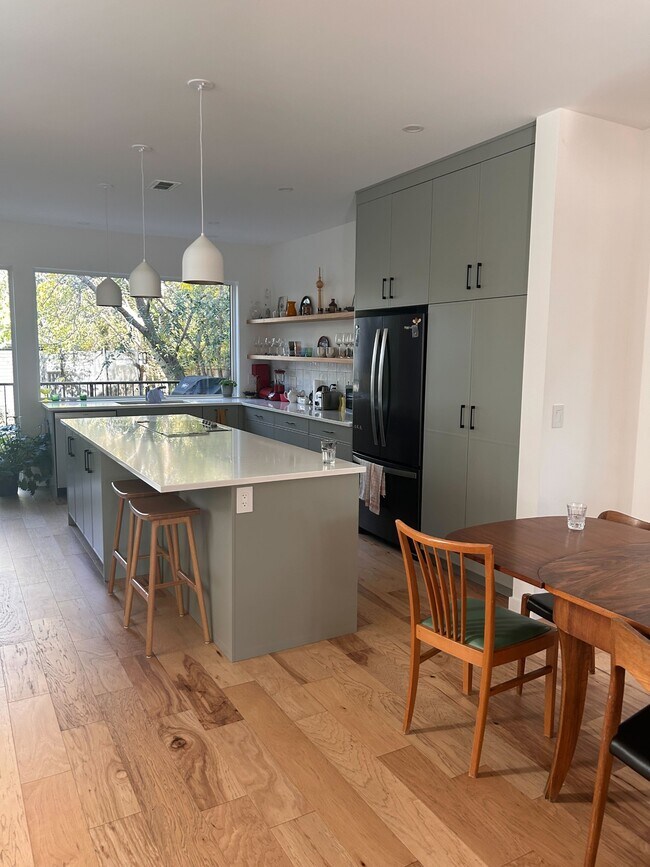 1303-1315 15 St E in Saskatoon, SK - Building Photo - Building Photo