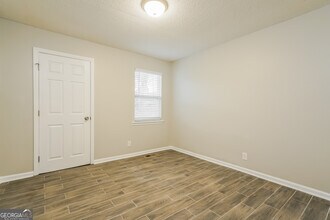 2488 Carol Cir in Douglasville, GA - Building Photo - Building Photo