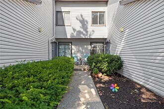 1707 Thorny Briar Dr in St. Louis, MO - Building Photo - Building Photo