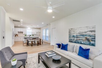 1620 Greenway Dr in Plano, TX - Building Photo - Building Photo