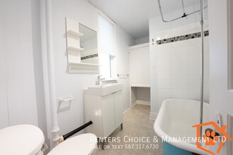 Pet Friendly 1 Bedroom, Onsite Laundry, BO in Lethbridge, AB - Building Photo - Building Photo