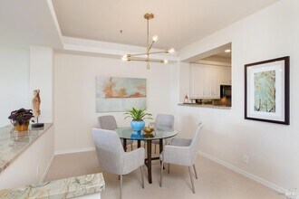 24 Red Hill Cir in Tiburon, CA - Building Photo - Building Photo