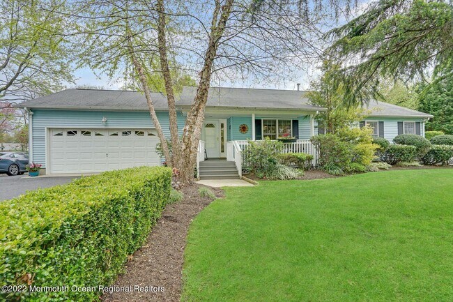 2060 New Bedford Rd in Spring Lake, NJ - Building Photo - Building Photo