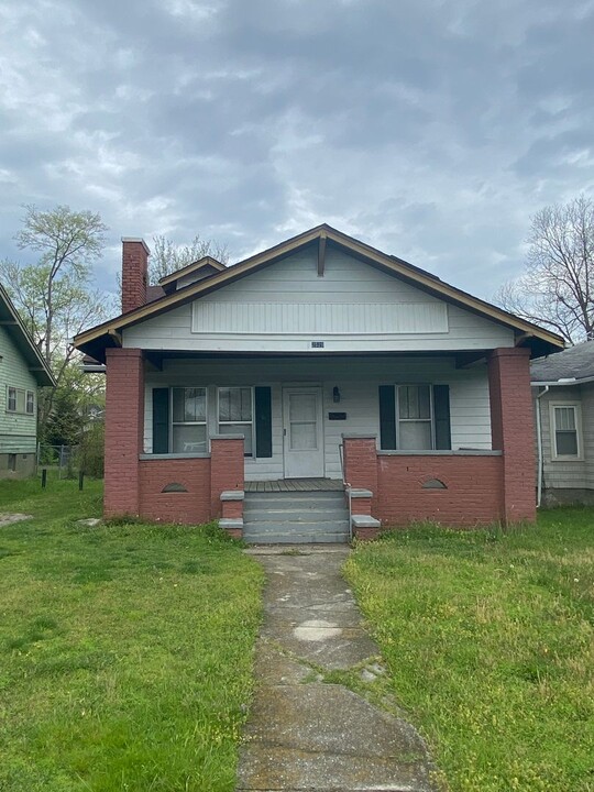 2529 E 5th Ave in Knoxville, TN - Building Photo