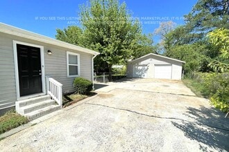 4420 Birkdale Dr in Charlotte, NC - Building Photo - Building Photo