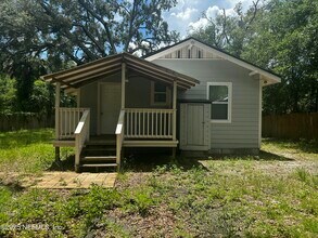 1219 E 10th St in Jacksonville, FL - Building Photo - Building Photo