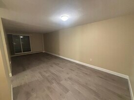 225-225 Old Carriage Dr in Kitchener, ON - Building Photo