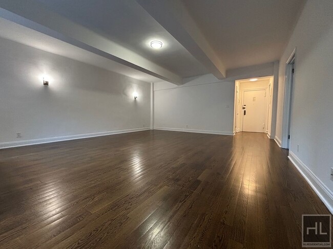 WEST 73 STREET in New York, NY - Foto de edificio - Building Photo