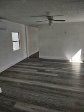 7402 Demure Ln in New Port Richey, FL - Building Photo - Building Photo