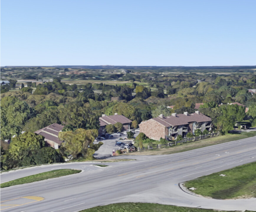 Villas at Spring Park on Loop 337 in New Braunfels, TX - Building Photo