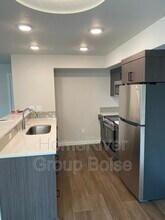 911 E Travel Ln in Kuna, ID - Building Photo - Building Photo