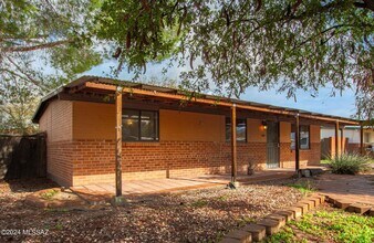 4749 E 24th St in Tucson, AZ - Building Photo - Building Photo