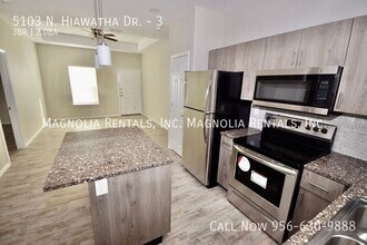 5103 N Hiawatha Dr, Unit 3 in Pharr, TX - Building Photo - Building Photo