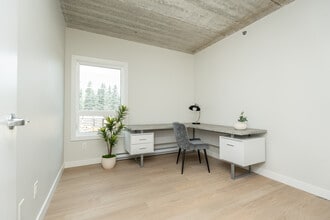 1918 St Mary's Rd in Winnipeg, MB - Foto de edificio - Building Photo