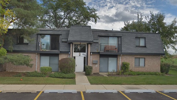 Villas by the Lake Apartments