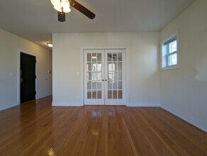 1919 W Winona St in Chicago, IL - Building Photo - Building Photo