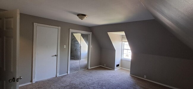 3221 Mitchell Ave in St. Joseph, MO - Building Photo - Building Photo
