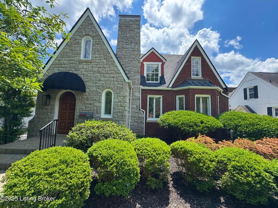 2904 Riedling Dr in Louisville, KY - Building Photo