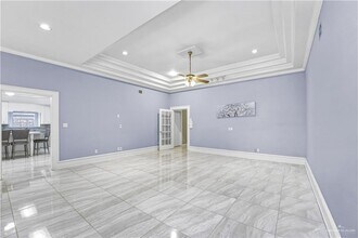 10 Cardinal Ave in McAllen, TX - Building Photo - Building Photo