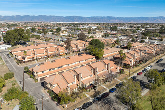 16590 Terrace LN in Fontana, CA - Building Photo - Building Photo