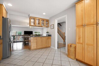 5016 Cloister Dr in Rockville, MD - Building Photo - Building Photo