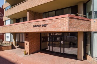 Dupont West in Washington, DC - Foto de edificio - Building Photo