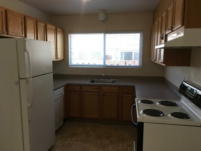 21022 Damascus Ln in Bend, OR - Building Photo - Building Photo