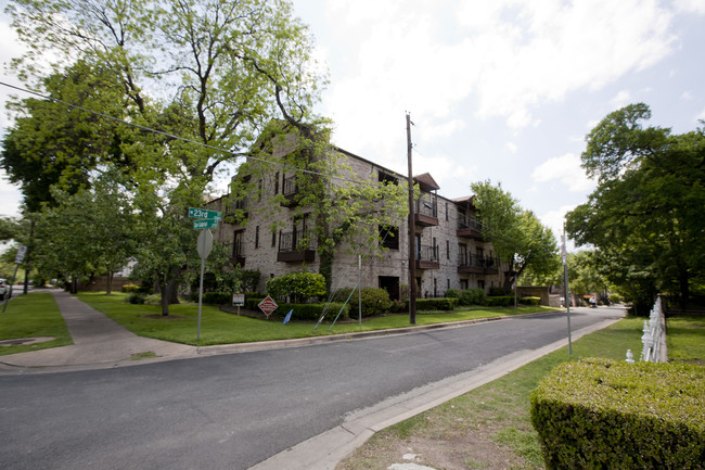 Continental Flats in Austin, TX - Building Photo - Building Photo