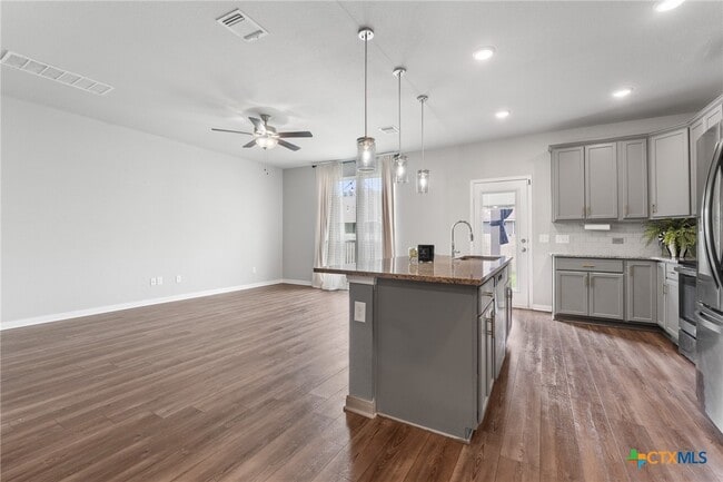 property at 6206 Golden Gate Dr