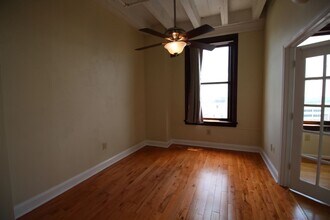 32 Peachtree St, Unit #1307 in Atlanta, GA - Building Photo - Building Photo