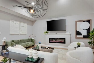 529 Pebblecreek Dr in Garland, TX - Building Photo - Building Photo