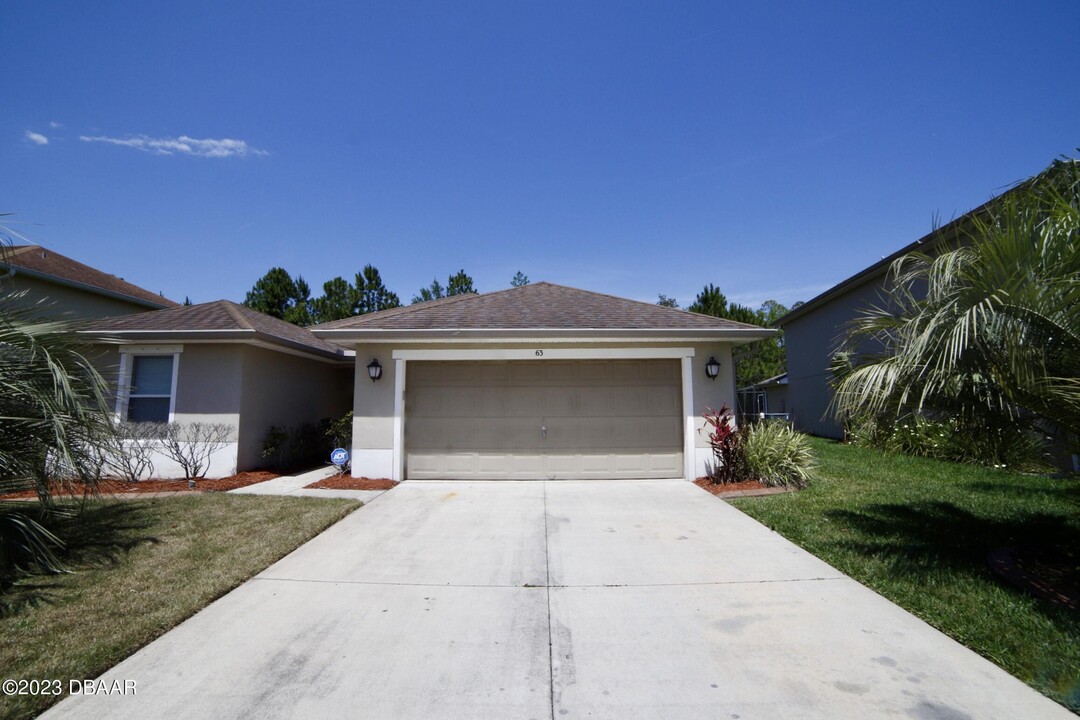 63 Levee Ln in Ormond Beach, FL - Building Photo