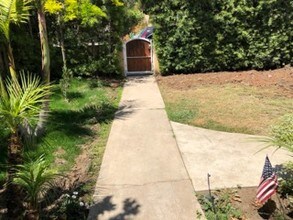 1644 S Garth Ave in Los Angeles, CA - Building Photo - Building Photo