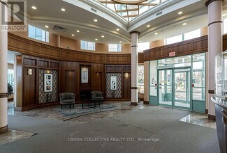 4900 Glen Erin Dr in Mississauga, ON - Building Photo - Building Photo