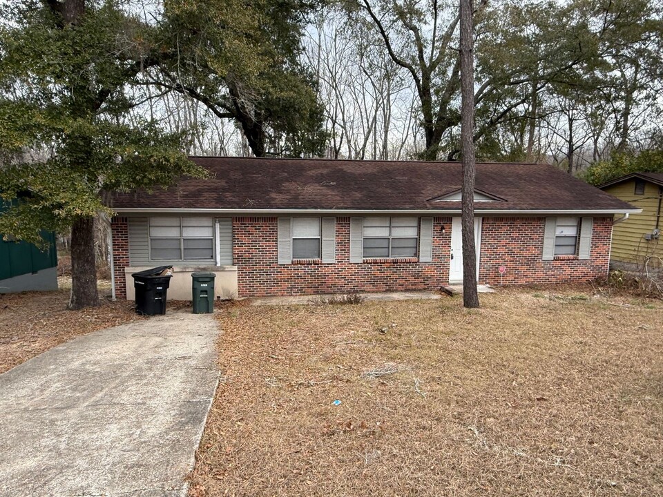 3425 Sunnyside Dr in Tallahassee, FL - Building Photo