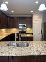 108 Bellingdon Dr, Unit Retreat at Fairvue in Gallatin, TN - Building Photo