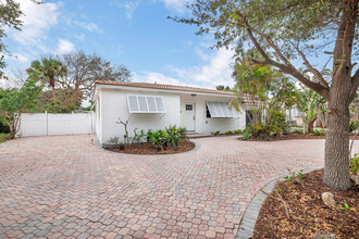 236 Ashworth St in West Palm Beach, FL - Building Photo - Building Photo