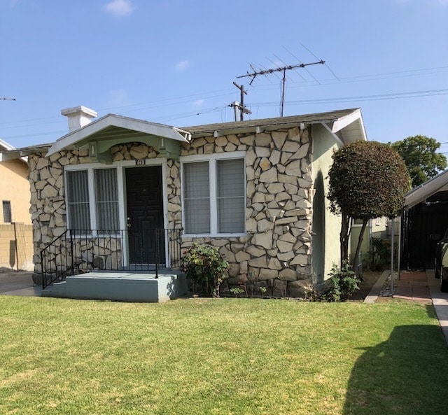 property at 362 E 70th St