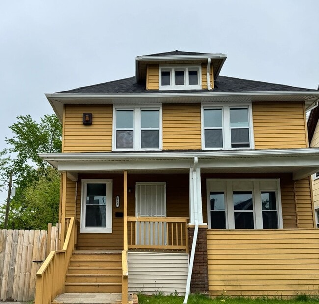 property at 2651 Vicksburg St