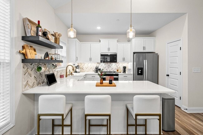 579 Centre St in Pleasant View, TN - Building Photo - Building Photo