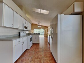 11706 Leda Ln in New Port Richey, FL - Building Photo - Building Photo