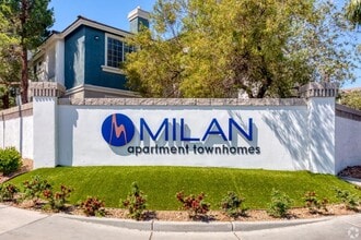 Milan Apartment Townhomes in Las Vegas, NV - Foto de edificio - Building Photo
