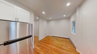 130 Putnam St in Boston, MA - Building Photo - Building Photo