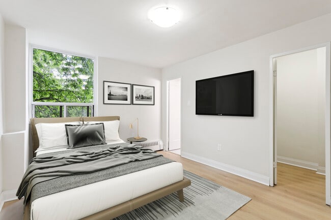 Fifeshire Towers in Toronto, ON - Building Photo - Building Photo