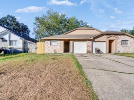 22125 Diane Dr in Spring, TX - Building Photo