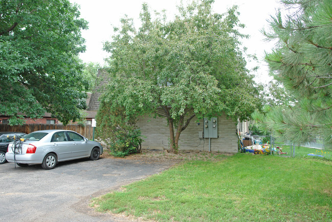 1701 Erin Ct in Fort Collins, CO - Building Photo - Building Photo