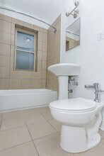 7631 S East End Ave, Unit 1 in Chicago, IL - Foto de edificio - Building Photo