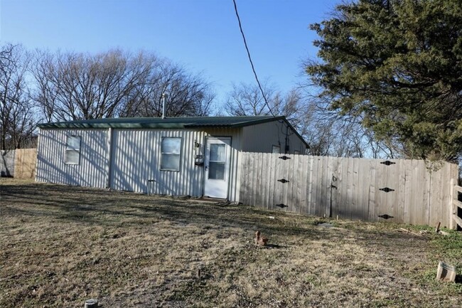 property at 305 W Adler Ave