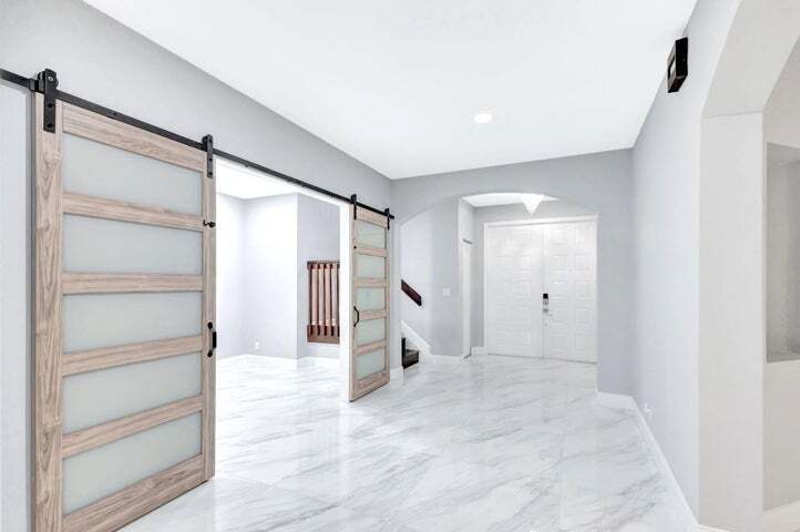 6463 Paradise Cv in Royal Palm Beach, FL - Building Photo